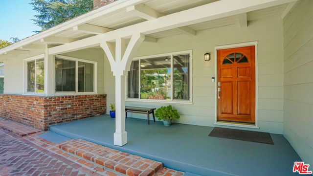 9790 Shadow Island Drive, Shadow Hills, CA 91040