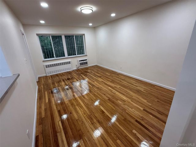 4622 59th Street 3Fl, Woodside, NY 11377