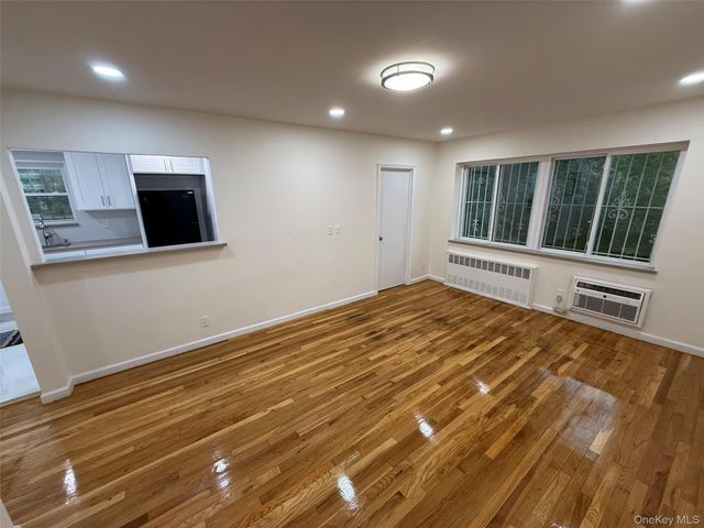 4622 59th Street 3Fl, Woodside, NY 11377