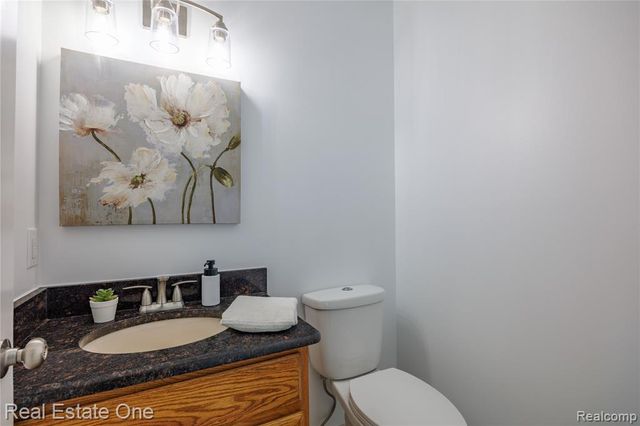 2202 Prescott Drive, Troy, MI 48083