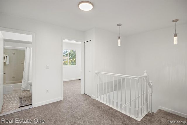 2202 Prescott Drive, Troy, MI 48083