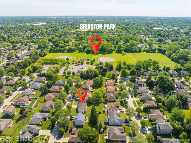 2202 Prescott Drive, Troy, MI 48083