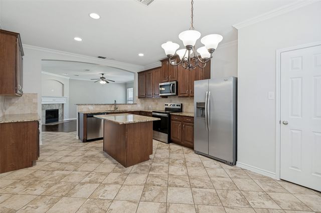 15721 Landing Creek Lane, Fort Worth, TX 76262