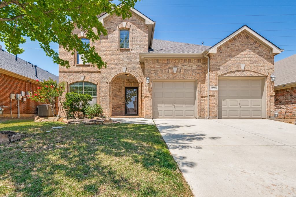 15721 Landing Creek Lane, Fort Worth, TX 76262