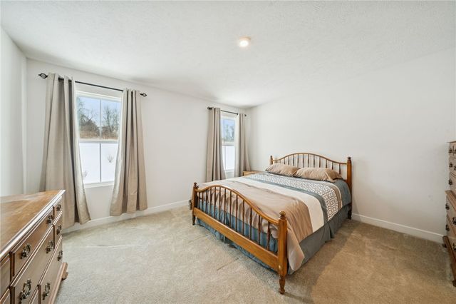 1021 Moria Ct, Penn Twp, PA 15623