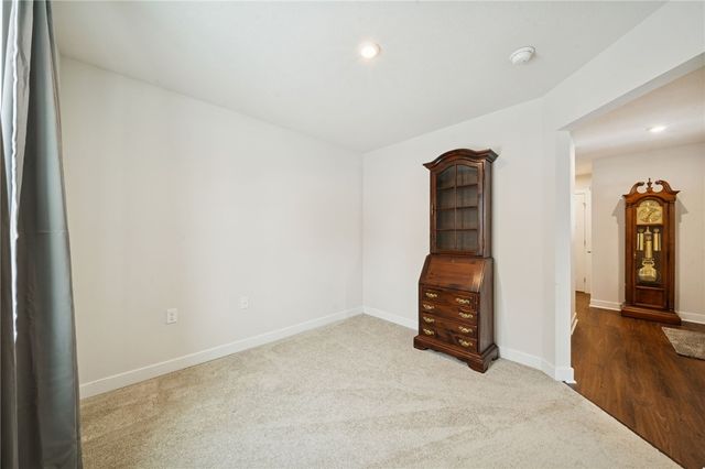 1021 Moria Ct, Penn Twp, PA 15623