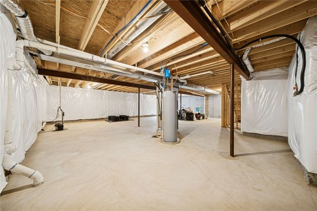 1021 Moria Ct, Penn Twp, PA 15623