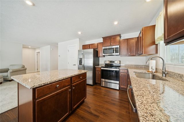 1021 Moria Ct, Penn Twp, PA 15623