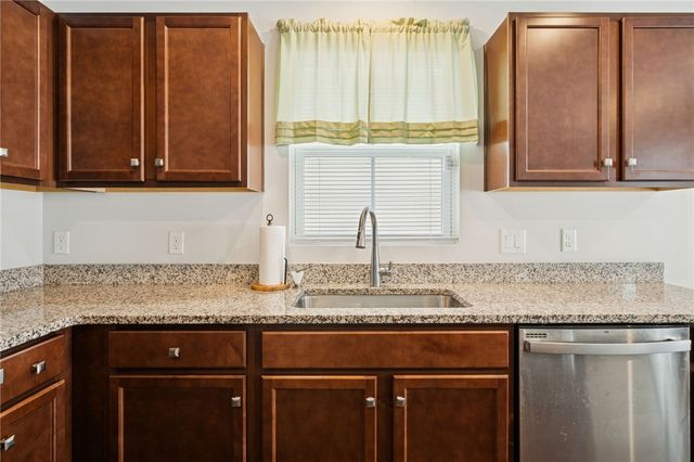 1021 Moria Ct, Penn Twp, PA 15623