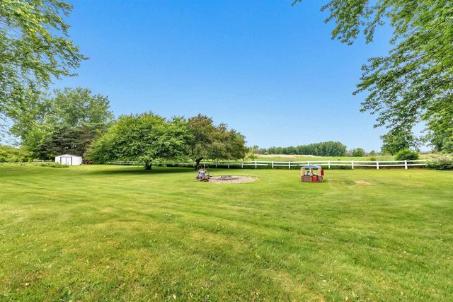 4325 CHAMPION ROAD, New Franken, WI 54229