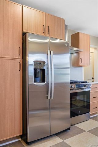 22635 California Street, Saint Clair Shores, MI 48080