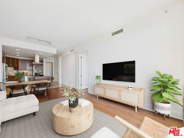 10700 Wilshire Boulevard 706, Los Angeles, CA 90024