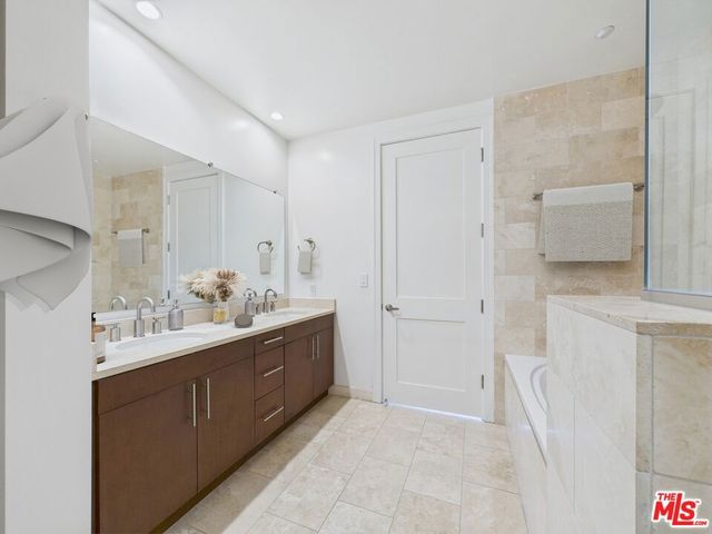 10700 Wilshire Boulevard 706, Los Angeles, CA 90024
