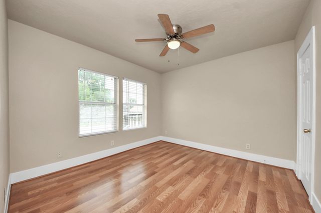 201 W Pitts Avenue, Pasadena, TX 77506