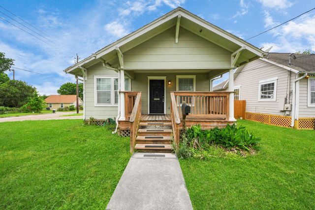 201 W Pitts Avenue, Pasadena, TX 77506