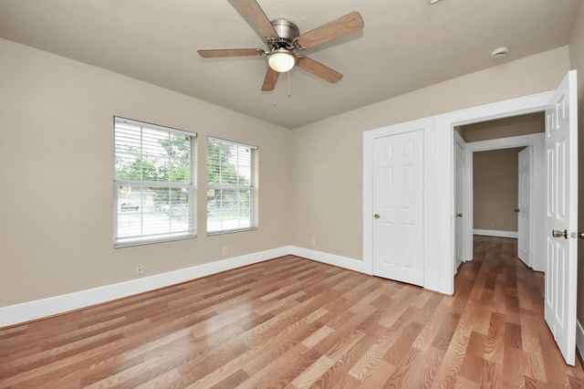 201 W Pitts Avenue, Pasadena, TX 77506