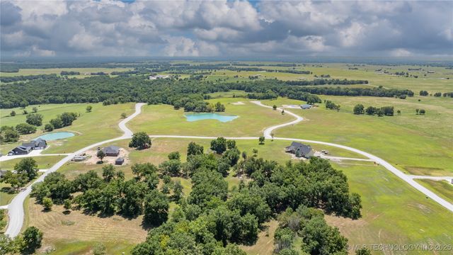 2 N 3996 Drive, Ramona, OK 74061