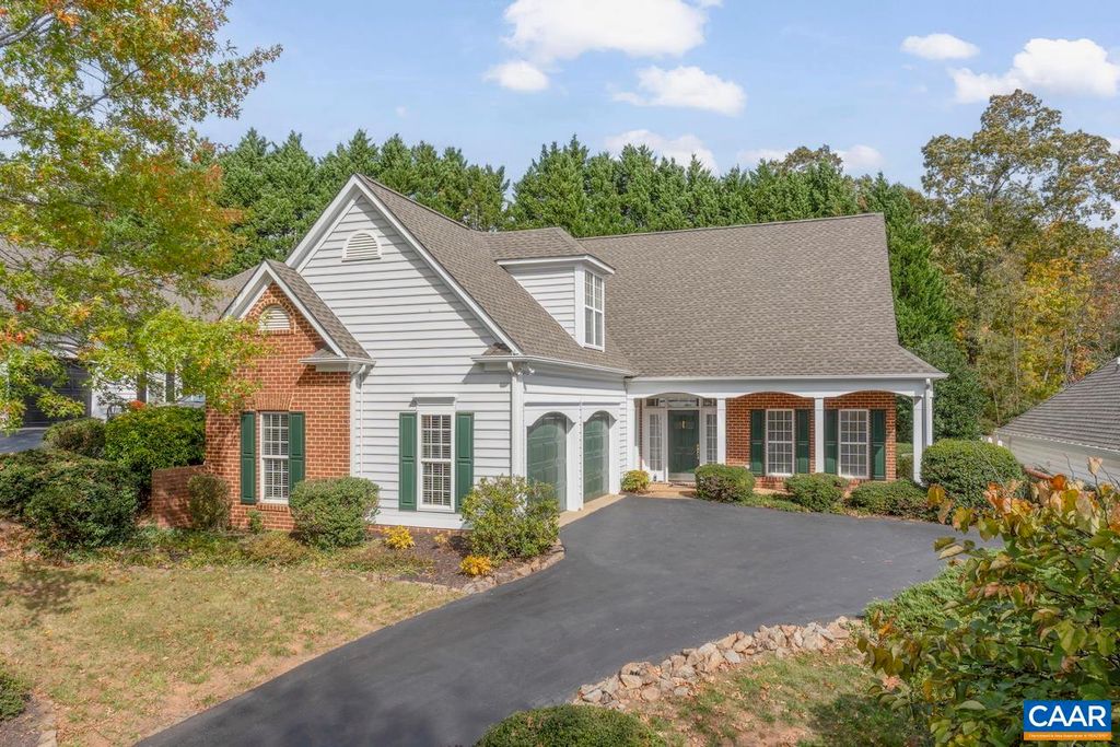 1132 COURTYARD DR, Charlottesville, VA 22903
