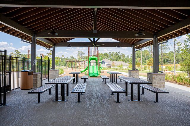 2360 Mooneye Court, Conroe, TX 77384