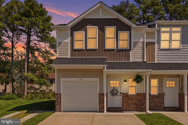 126 STELLA CT, Stephens City, VA 22655