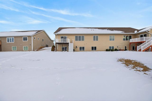 1234 Hummingbird Circle, Waterloo, IA 50702