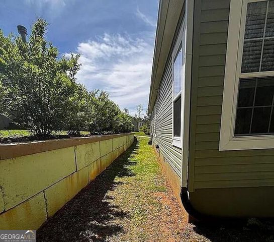 35 Hillandale Street, Newnan, GA 30263