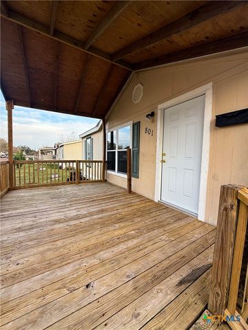 801 E Mesquite Lane, Victoria, TX 77901