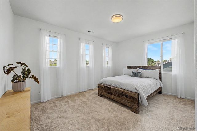 1820 Lochmore Drive, Longmont, CO 80504