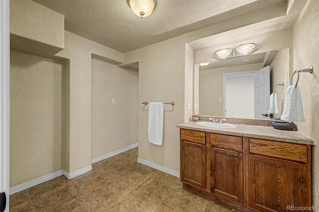 1820 Lochmore Drive, Longmont, CO 80504