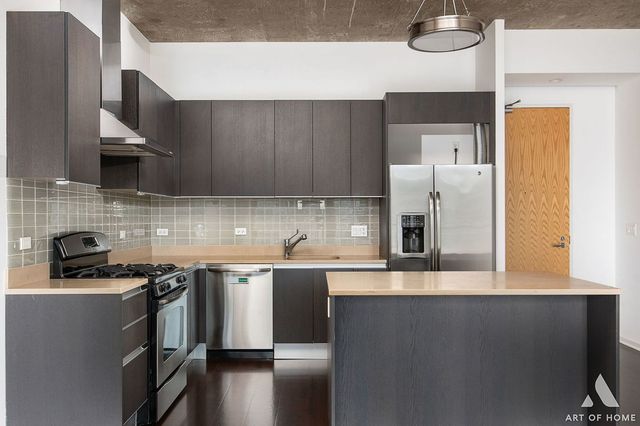 600 N FAIRBANKS Court 2809, Chicago, IL 60611