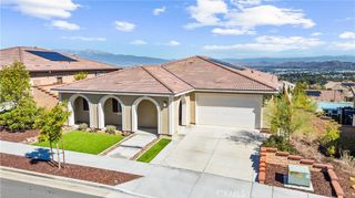 2553 Santa Fiora, Corona, CA 92882
