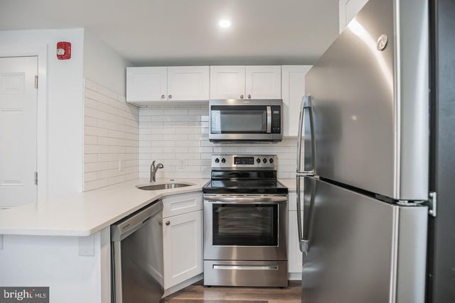 2630 RIDGE AVE, Philadelphia, PA 19121