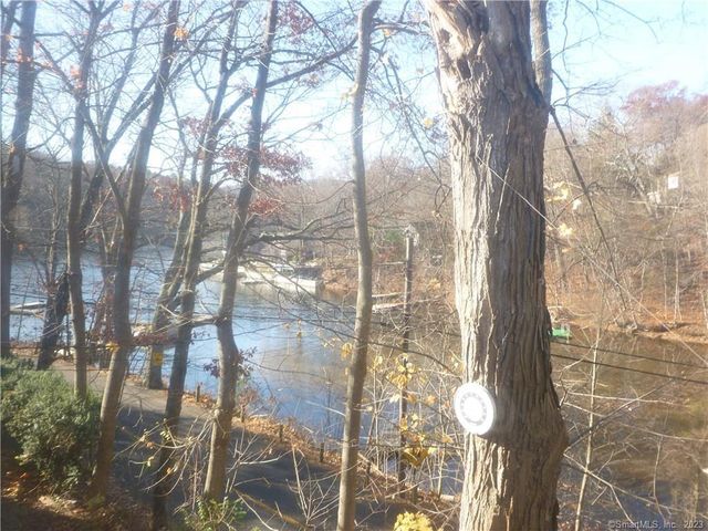 197 Lee Farm Drive, Southbury, CT 06488