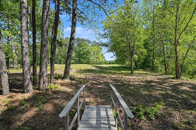 9374 Pinckney Ln., Murrells Inlet, SC 29576