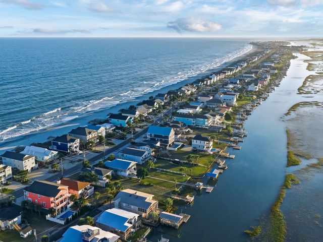 9374 Pinckney Ln., Murrells Inlet, SC 29576