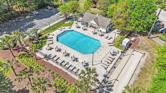 9374 Pinckney Ln., Murrells Inlet, SC 29576