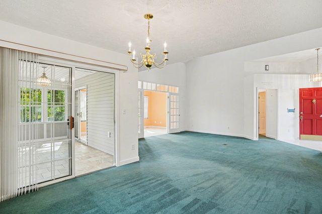 9374 Pinckney Ln., Murrells Inlet, SC 29576