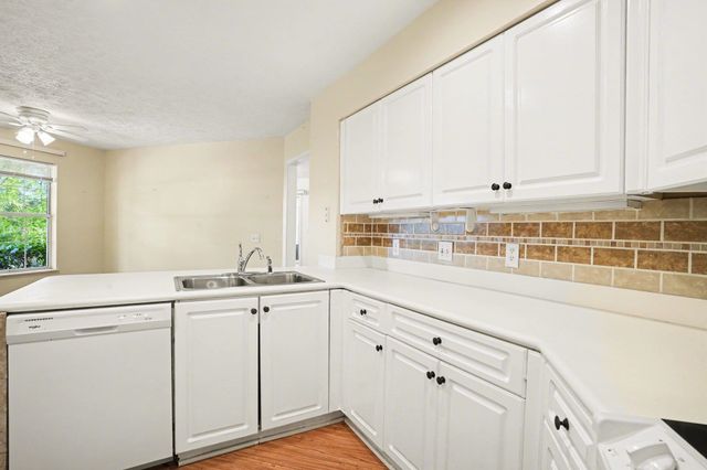 9374 Pinckney Ln., Murrells Inlet, SC 29576