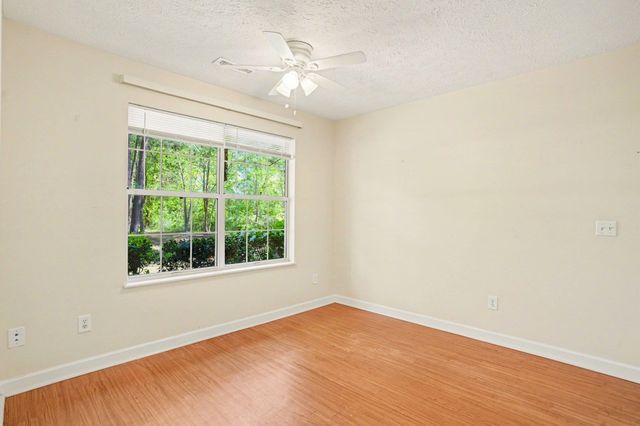 9374 Pinckney Ln., Murrells Inlet, SC 29576