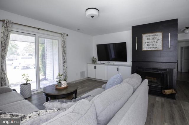 407 ATLANTA CT, Sewell, NJ 08080