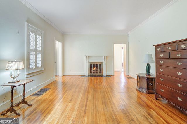 273 Peachtree Way NE, Atlanta, GA 30305