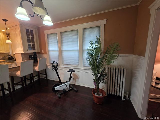 416 Minnieford Avenue, Bronx, NY 10464