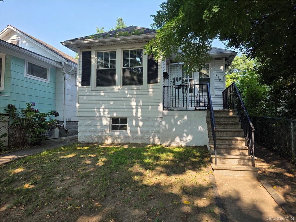416 Minnieford Avenue, Bronx, NY 10464
