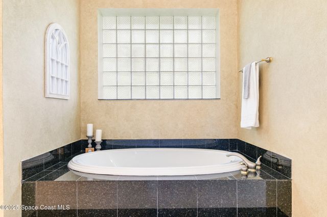 207 Brightwater Drive SE, Palm Bay, FL 32909