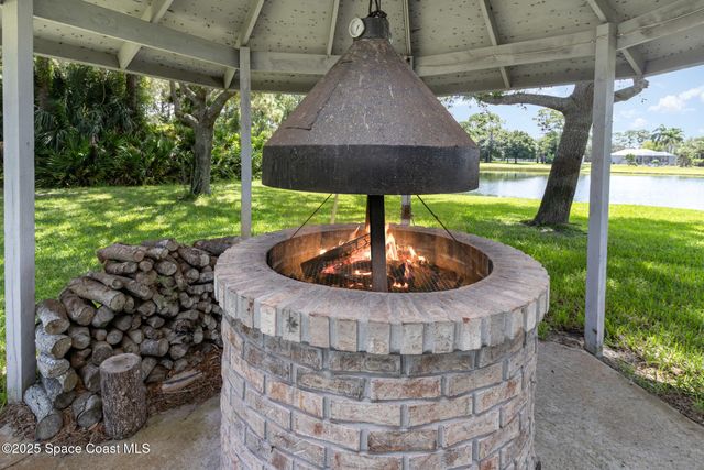 207 Brightwater Drive SE, Palm Bay, FL 32909