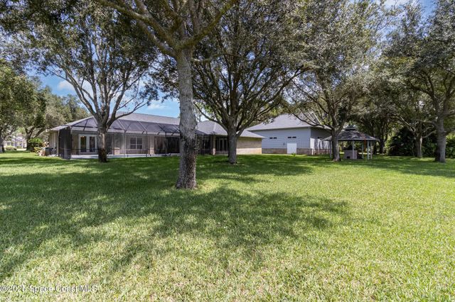 207 Brightwater Drive SE, Palm Bay, FL 32909