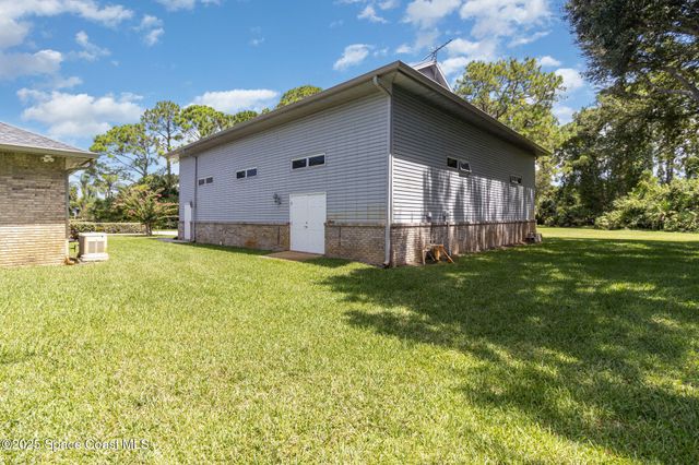 207 Brightwater Drive SE, Palm Bay, FL 32909