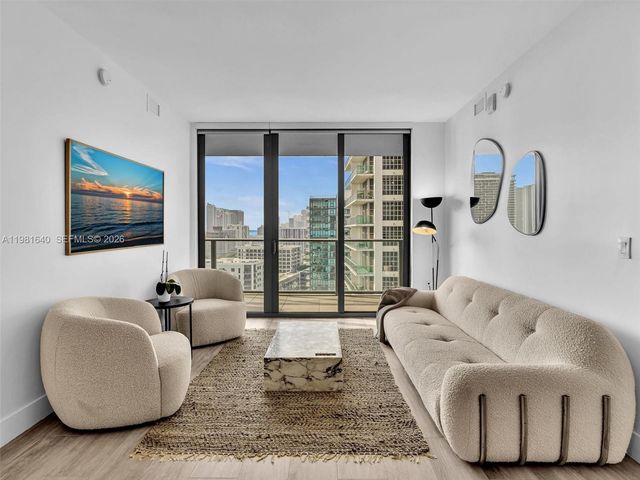 121 NE 34th St 2102, Miami, FL 33137