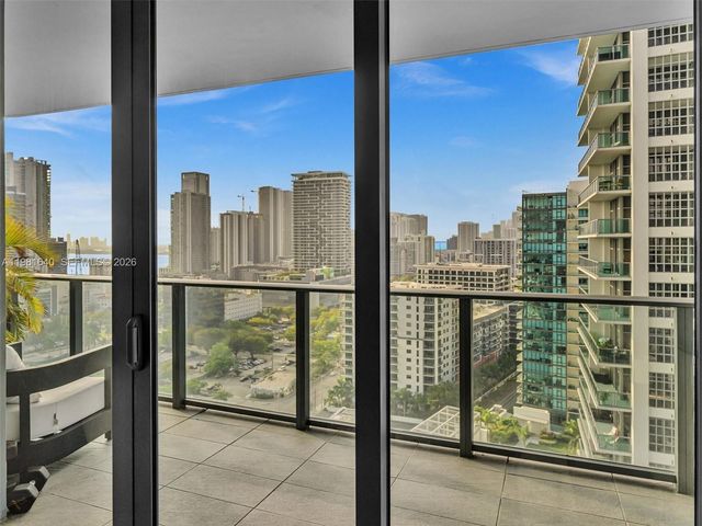 121 NE 34th St 2102, Miami, FL 33137