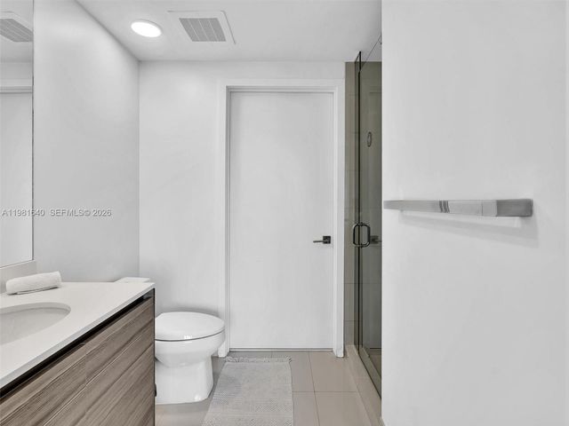 121 NE 34th St 2102, Miami, FL 33137